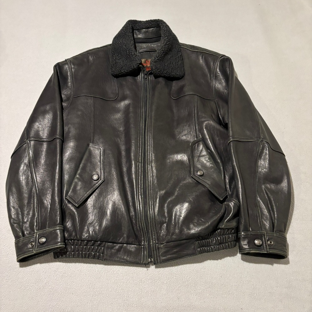 Danier Mens Black Leather Bomber Jacket XL Thermolite Plaid Lined Western